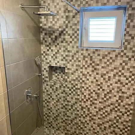 Lägenhet Versi Tučepi