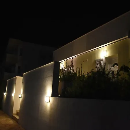 Versi Апартаменты Тучепи